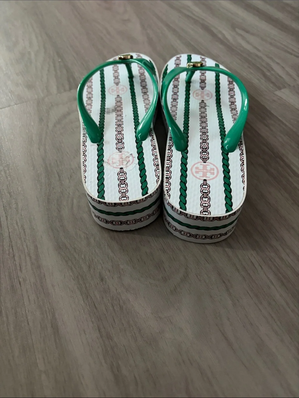 Tory Burch Gemini wedge Green-Strap Patterned Flip Flops